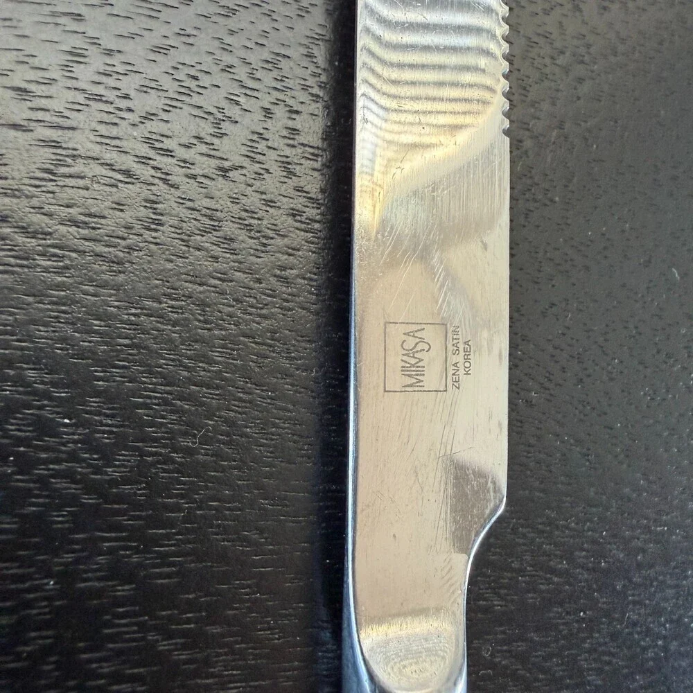 Mikasa Zena Satin Butter Spreader Knife 18/10 Stainless Steel Korea‎